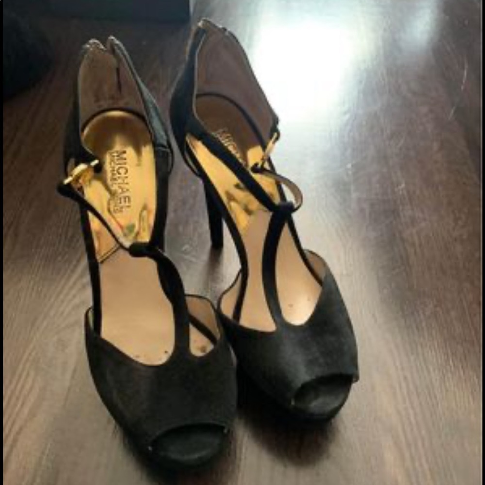MK heels